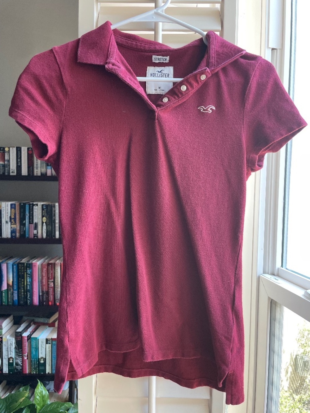 Hollister Burgundy Polo shirt size medium